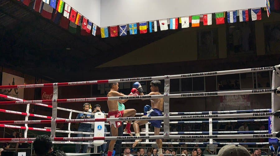 สนามมวยเพชรบัญชา - Arena